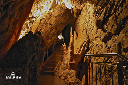 Grottes de Vallorbe, Suisse